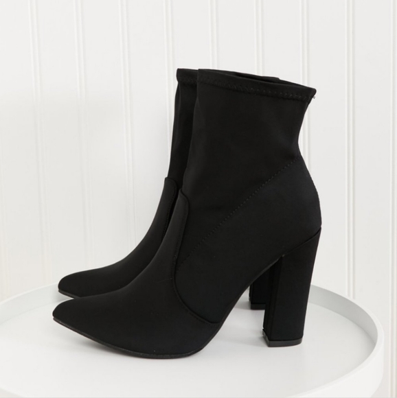 24hr SALE💥Black Heeled Booties Size 11 - Picture 5 of 7